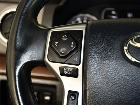 Used 2018 Toyota Tundra Limited AWD/4WD image 23