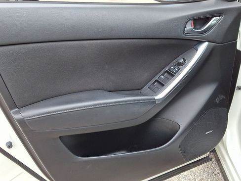 Used 2016 MAZDA CX-5 Touring w/ Bose/Moonroof Package FWD image 12