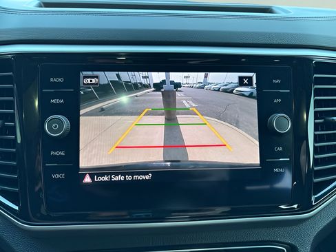Used 2021 Volkswagen Atlas Cross Sport SEL R-Line w/ Cross Sport MDO Package FWD image 26