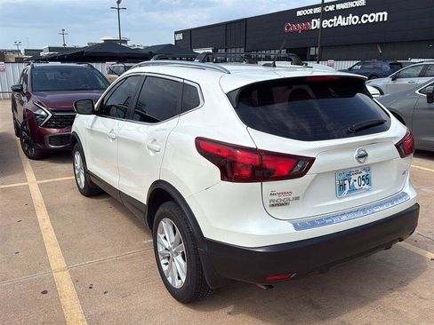 Used 2017 Nissan Rogue Sport SV w/ SV All-Weather Package FWD image 11