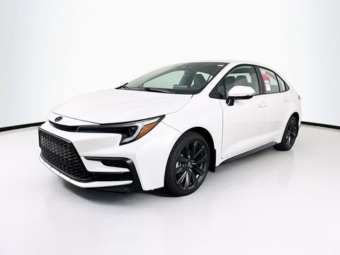 New 2026 Toyota Corolla SE FWD image 3
