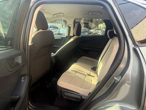 Used 2022 Ford Escape SE AWD/4WD image 15