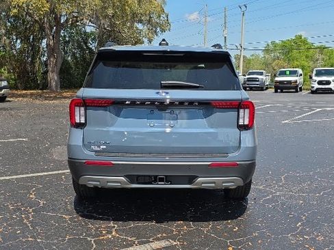 Used 2025 Ford Explorer Active w/ Active Comfort Package image 13