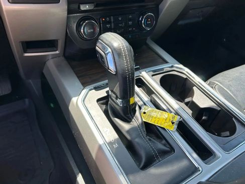 Used 2018 Ford F150 Lariat image 24