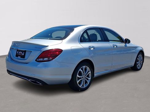 Used 2017 Mercedes-Benz C 300 4MATIC Sedan image 5