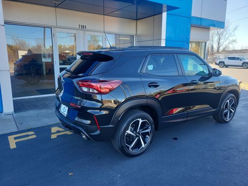 Certified 2023 Chevrolet TrailBlazer RS w/ Convenience Package image 12