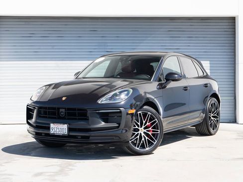 Certified 2023 Porsche Macan GTS AWD/4WD image 1