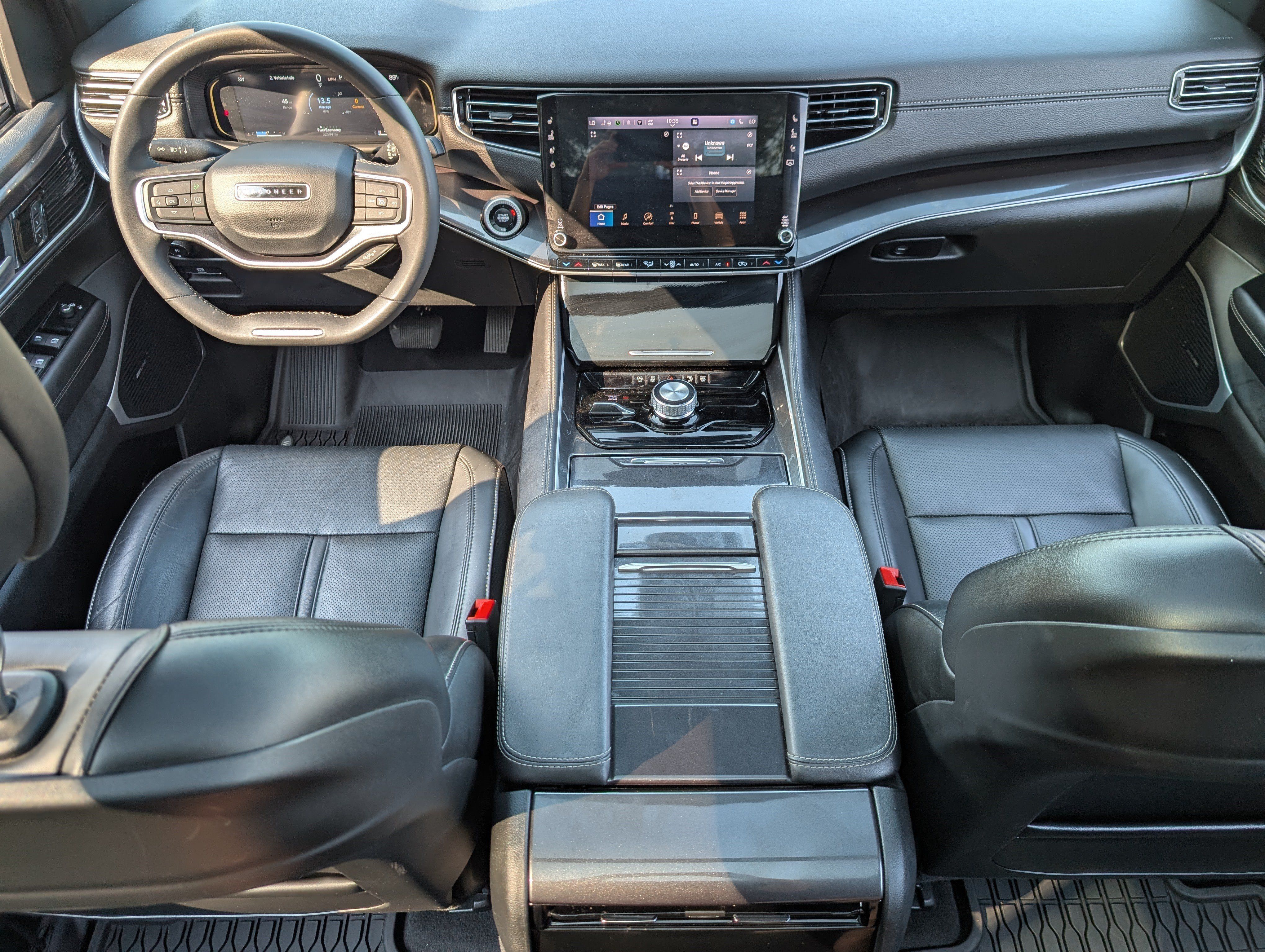 Used 2024 Jeep Wagoneer 4WD w/ Premium Group I image 24