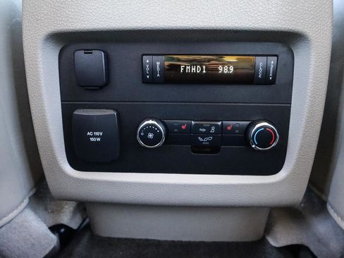 Used 2015 Lincoln Navigator 4WD image 10