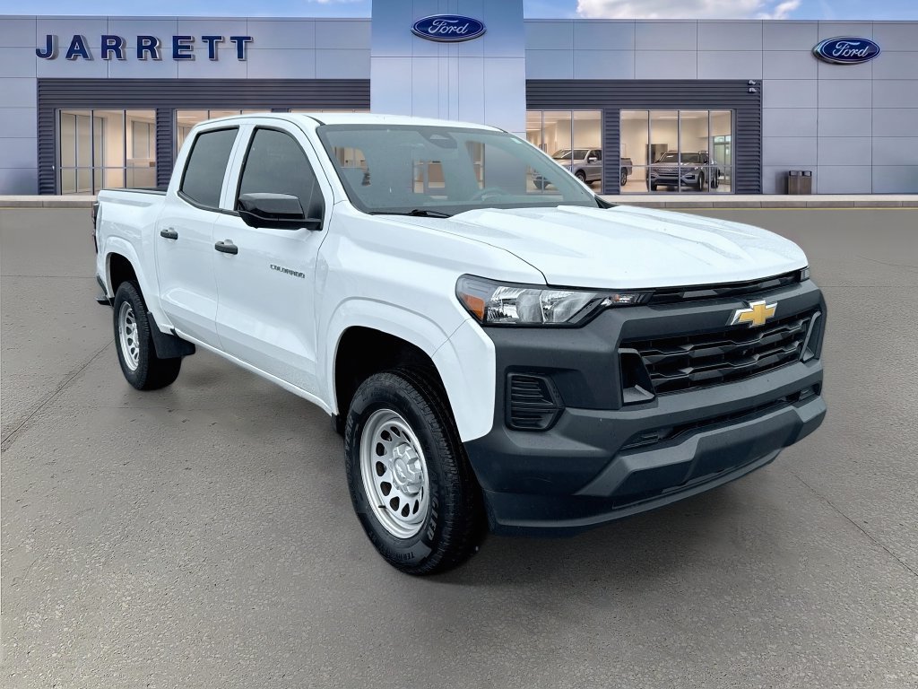 Used 2024 Chevrolet Colorado W/T w/ Technology Package RWD image 1