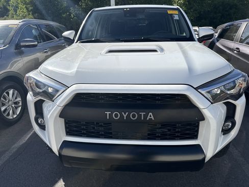Used 2021 Toyota 4Runner TRD Off-Road AWD/4WD image 3