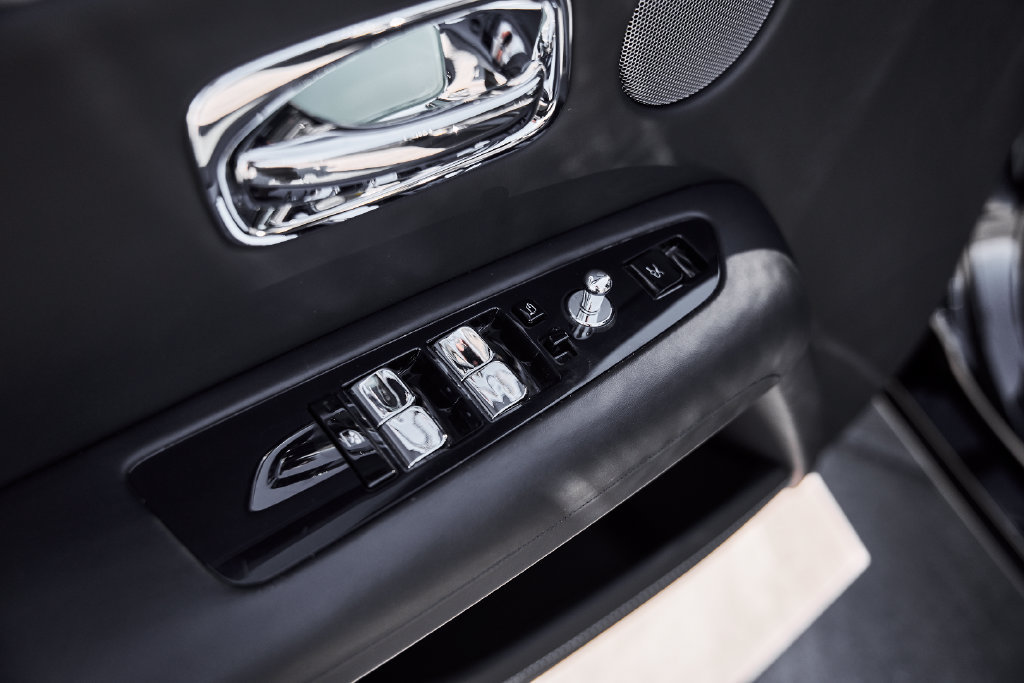 Used 2023 Rolls-Royce Ghost AWD/4WD image 27