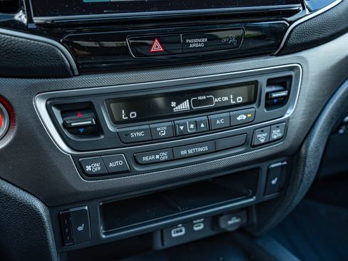 Used 2025 Honda Ridgeline RTL image 25