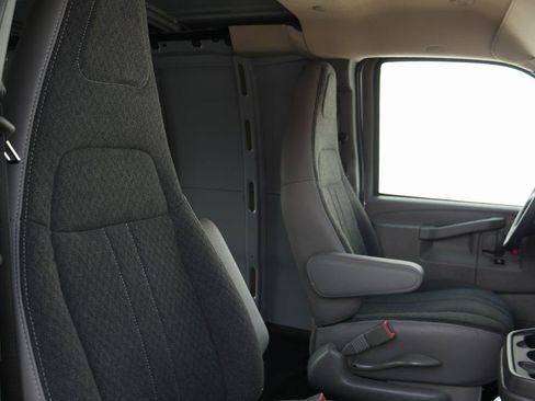 New 2025 Chevrolet Express 2500 w/ Enhanced Convenience Package RWD image 18