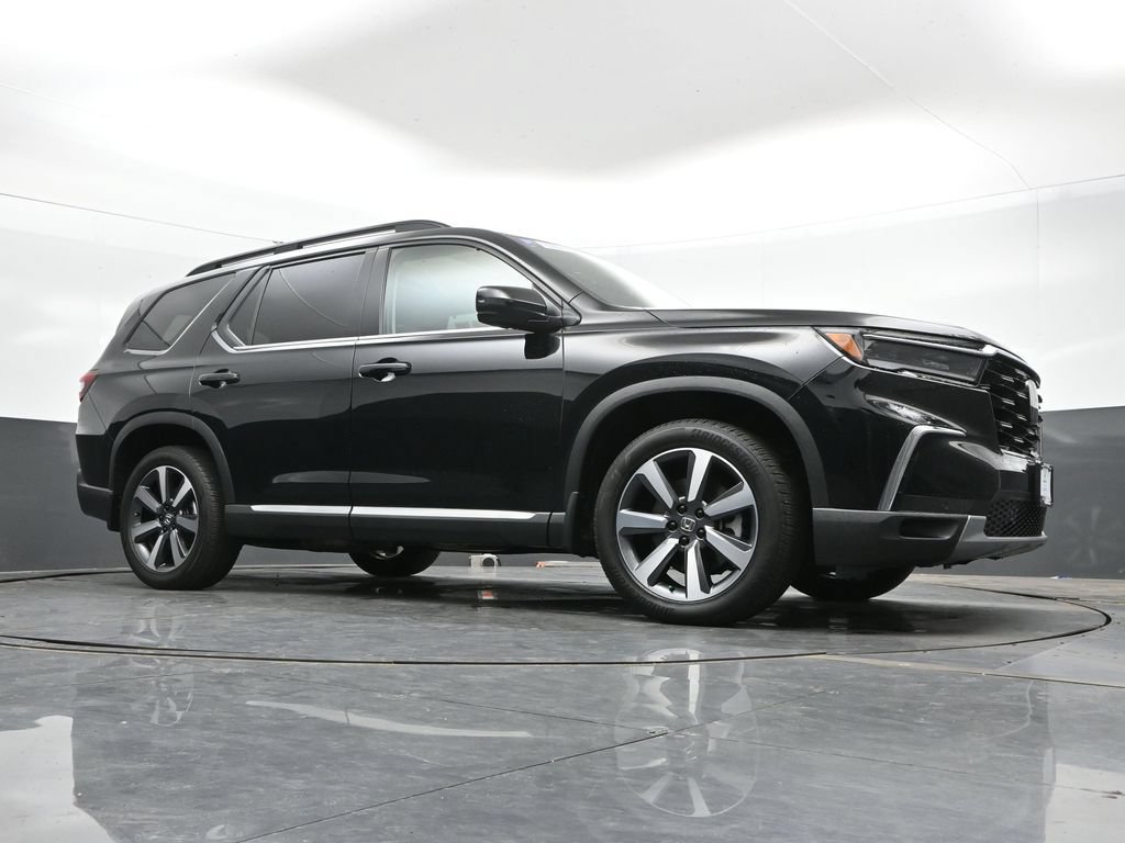 Used 2025 Honda Pilot Touring image 36