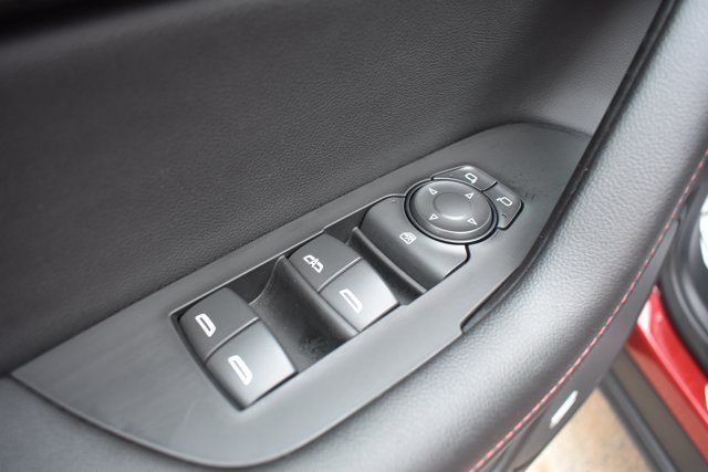 Used 2025 Chevrolet Blazer RS FWD image 13