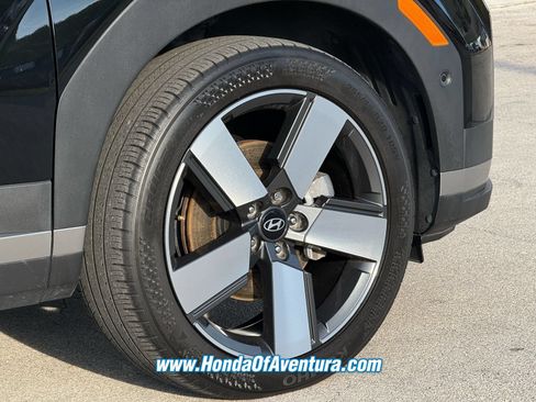 Used 2024 Hyundai Santa Fe Limited FWD image 6