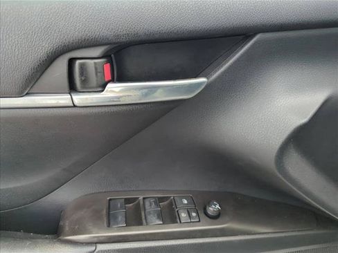Certified 2023 Toyota Camry SE FWD image 10