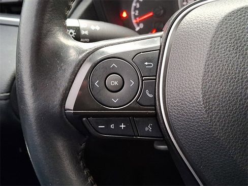 Certified 2022 Toyota Corolla Cross LE image 20