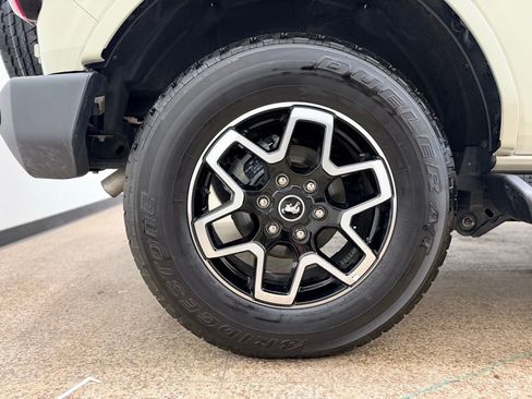 Used 2025 Ford Bronco Outer Banks AWD/4WD image 26