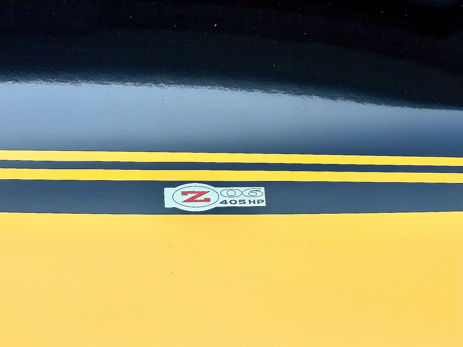Used 2004 Chevrolet Corvette Z06 w/ Memory Package RWD image 44