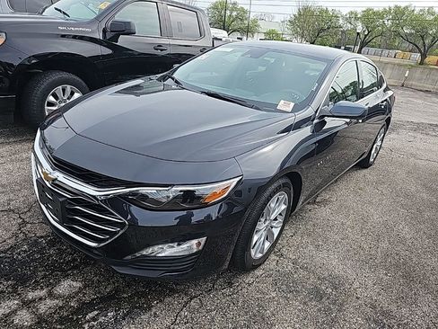 Used 2023 Chevrolet Malibu LT image 3