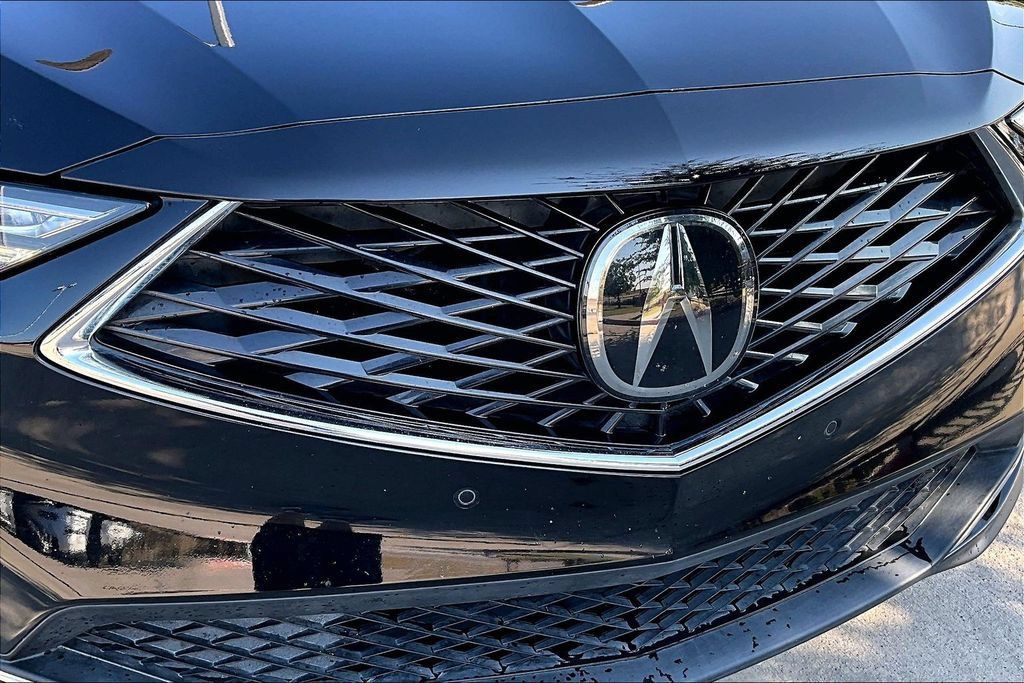 Used 2025 Acura MDX w/ Technology Package FWD image 33