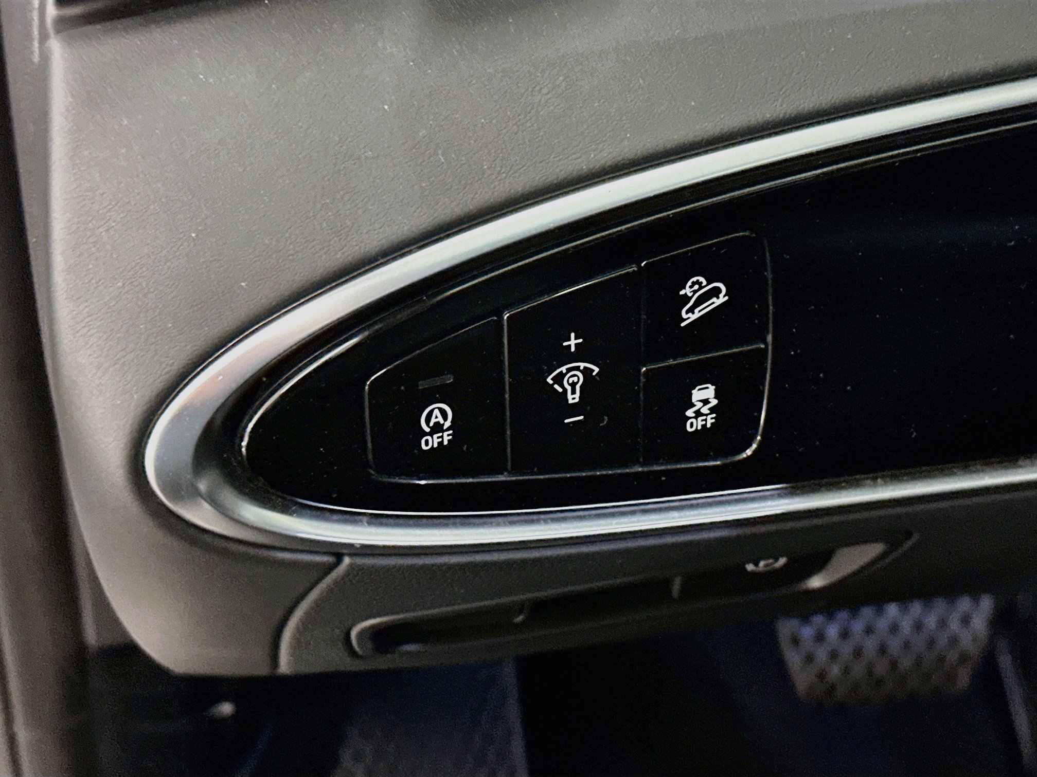 Used 2025 Genesis GV70 2.5T AWD/4WD image 17
