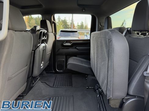 Used 2024 Chevrolet Silverado 2500 LT image 32