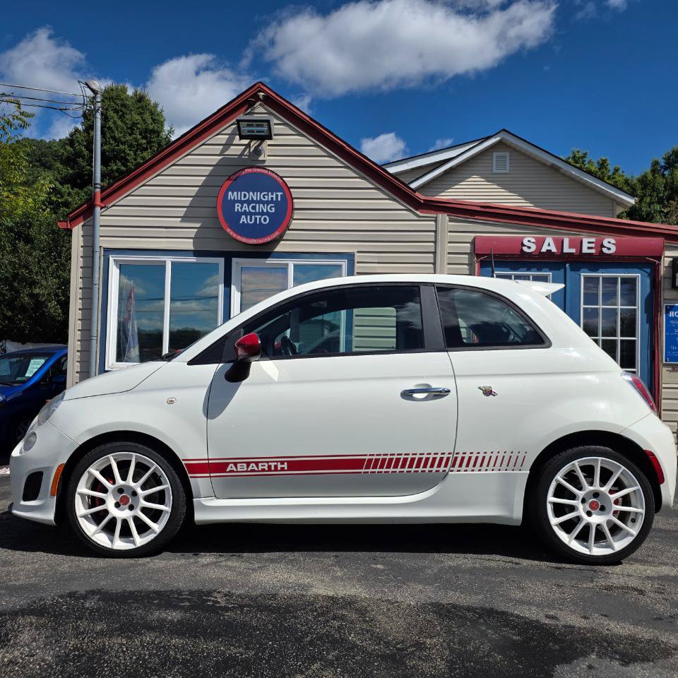 Used 2013 FIAT 500 Abarth w/ Comfort/Convenience Group FWD image 5