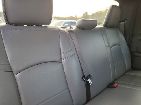 Used 2023 RAM 2500 Tradesman w/ Chrome Appearance Group image 31