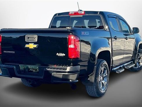 Used 2018 Chevrolet Colorado Z71 image 2