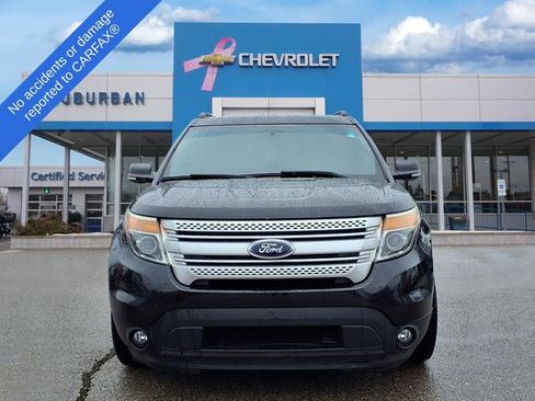 Used 2014 Ford Explorer XLT w/ Equipment Group 202A image 2