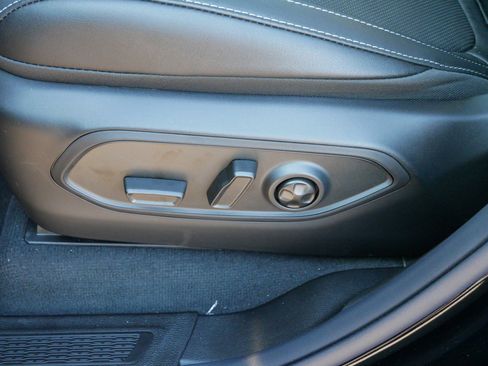 New 2026 Jeep Grand Cherokee Limited Reserve image 13