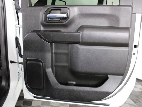 Used 2023 Chevrolet Silverado 2500 LT AWD/4WD image 33