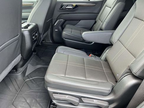 New 2026 Chevrolet Tahoe High Country image 10