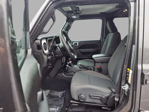 Used 2025 Jeep Gladiator Sport AWD/4WD image 20