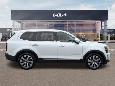 Certified 2021 Kia Telluride EX w/ EX Premium Package FWD image 3