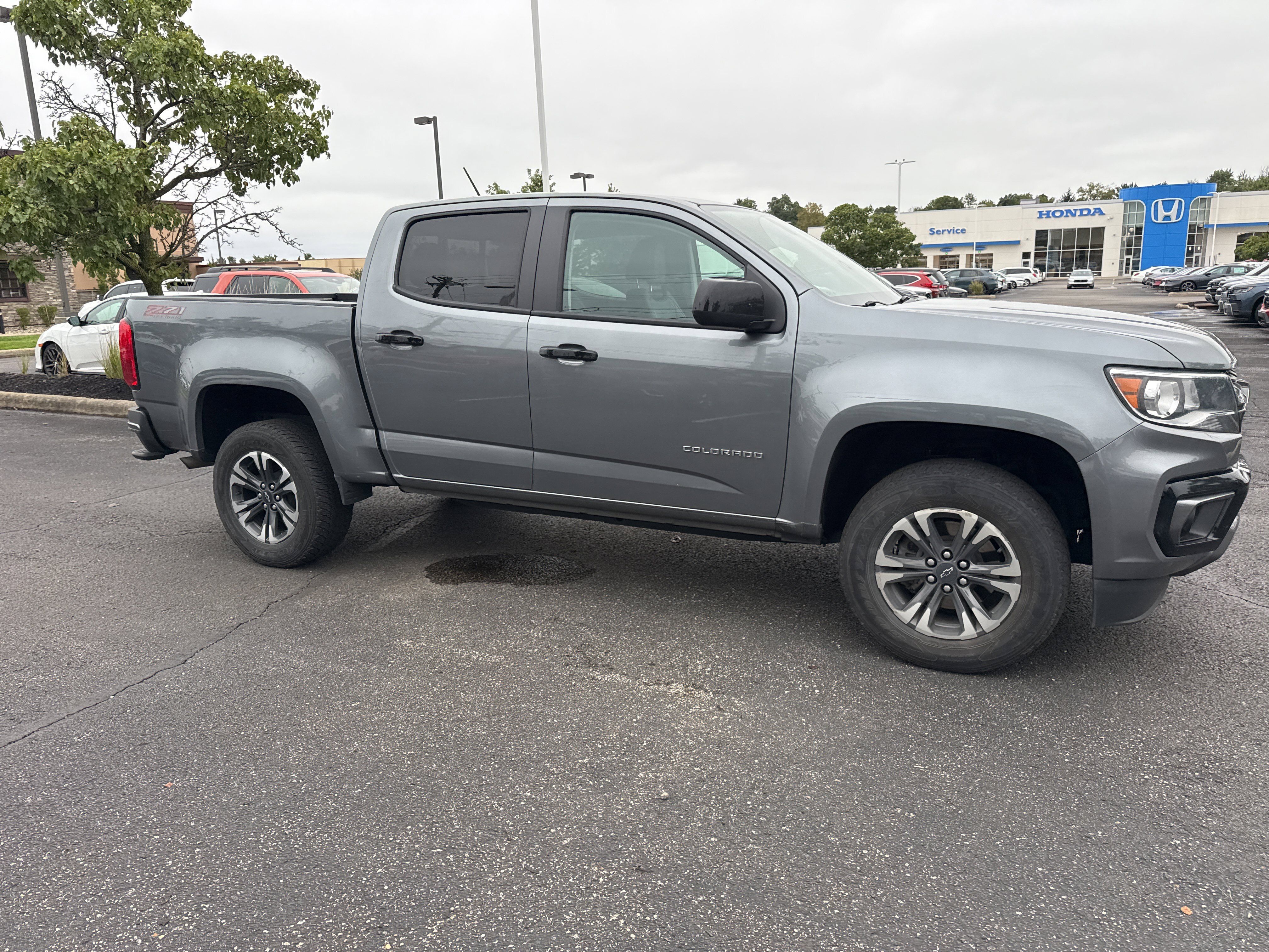 Used 2022 Chevrolet Colorado Z71 AWD/4WD image 23