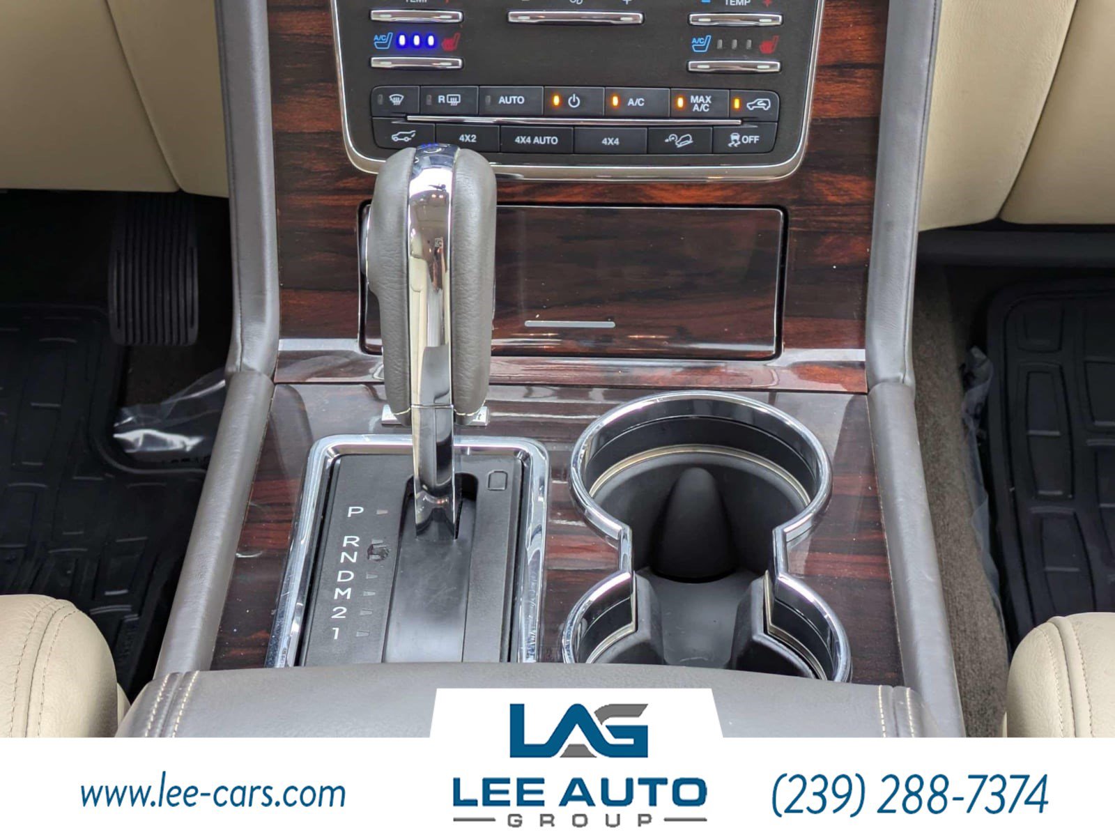Used 2015 Lincoln Navigator 4WD w/ Equipment Group 101A Reserve image 18