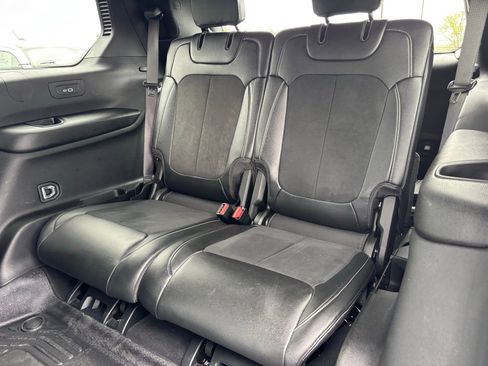 Used 2025 Jeep Grand Cherokee L Altitude image 20