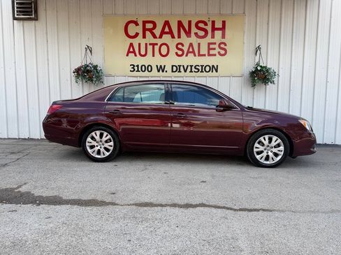 Used 2008 Toyota Avalon XLS FWD image 5