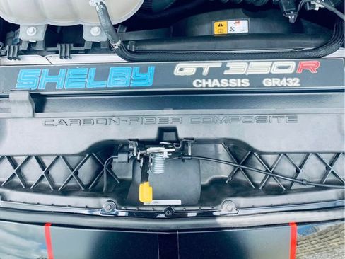 Used 2016 Ford Mustang Shelby GT350R w/ GT350R Equipment Group 920A image 6