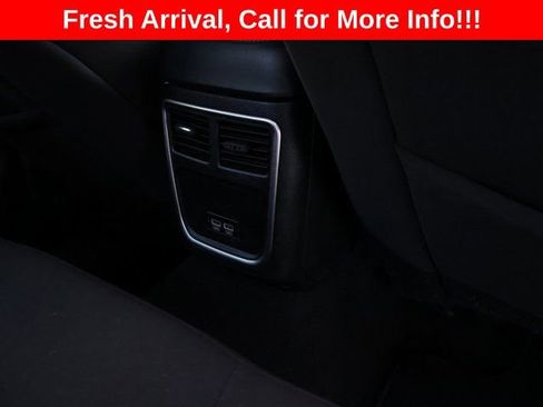 Used 2023 Dodge Charger SXT w/ Cold Weather Package image 13
