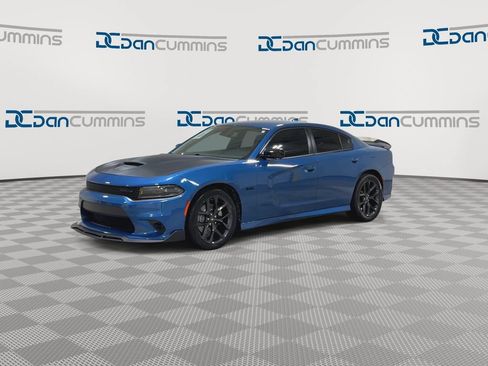 Used 2023 Dodge Charger R/T w/ Plus Group RWD image 4
