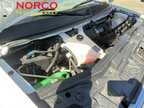 Used 2023 GMC Savana 2500 w/ Driver Convenience Package image 28