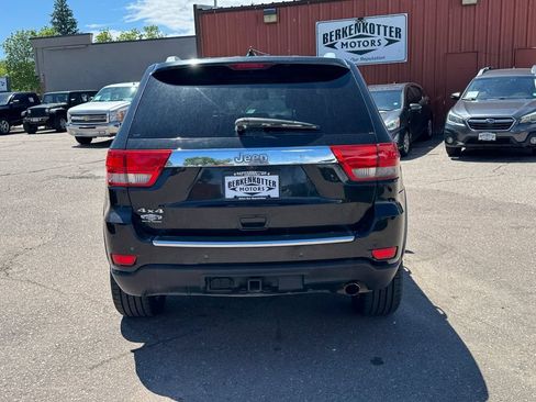 Used 2011 Jeep Grand Cherokee Overland AWD/4WD image 4
