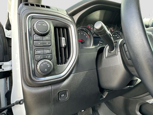 Used 2021 Chevrolet Silverado 1500 LT Trail Boss w/ Bed Protection Package AWD/4WD image 10