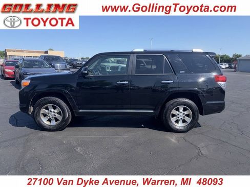 Used 2011 Toyota 4Runner SR5 w/ Convenience Pkg AWD/4WD image 1