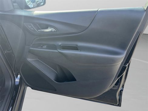 Used 2022 Chevrolet Equinox LT image 13
